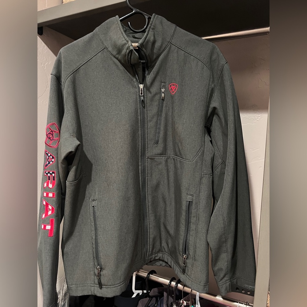 Men’s Medium Ariat Soft Shell
